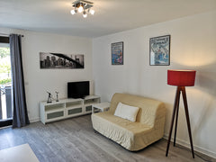 Très bel appartement cosy, de 35m2 délicieusement confortable et entièrement rén Bordeaux, France Très bel appartement cosy Bordeaux Pessac Entire condo vacation rental 18115314