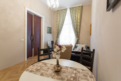 Dieses einzigartige Apartment besticht durch seine moderne stilvolle Ausstattung Vienna, Austria Stilvoll für 2 bis 4 Personen in Wien Downtown Entire rental unit vacation rental 693367686306931280