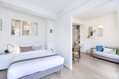This very cute and bright one bedroom/studio flat, at the 3rd floor of a 18th ce  Cute 1 bed flat close to Beaubourg & le Marais Entire rental unit vacation rental 11091515