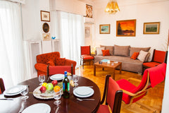 Vintage Apartment in Downtown Athens! GR Vintage Apartment in Downtown Athens! Entire rental unit vacation rental 42969610