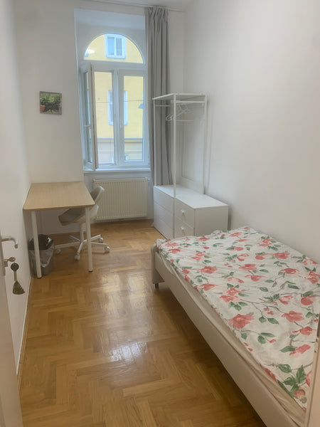 Convenient Cozy Cute and economic choice in Vienna.U3 Ottakring station at doors  Young Cozy Comfortable Ottakring Private room in condo vacation rental 692758491133293836