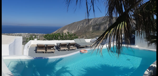 All Togerher consists of 2 caves next to eachother in a cave complex of 5 Caves  Thera, Greece ALL TOGETHER Dome vacation rental 38007329