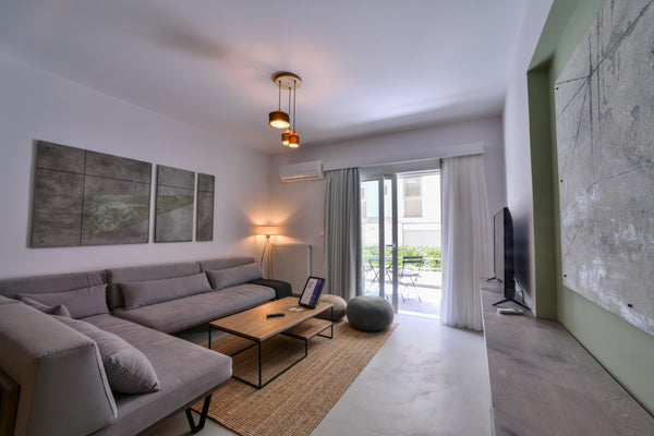 Enjoy your stay in Olala Soho Apartment 1.2, a stylish apartment for 4 guests in Barcelona, Catalonia, Spain Olala Soho Apartment 1.2 | Balcony Entire rental unit vacation rental 33730770