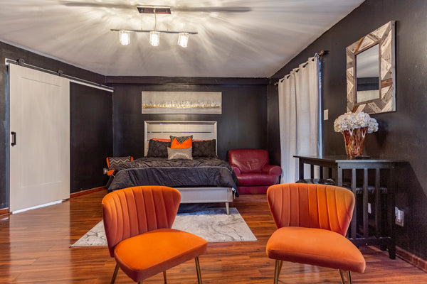 Welcome to your home away from home. Have some quiet time,cozy up with a book in New York, NY Condo in Brooklyn · ★4.86 · 1 bedroom · 1 bed · 1 private bath Private room in condo vacation rental 44506417