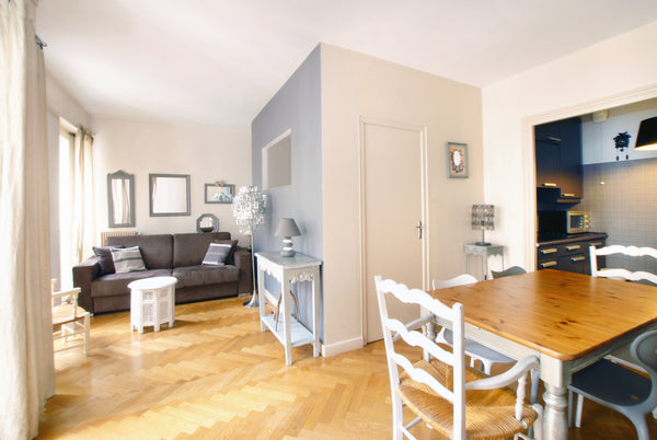 This 44 sqm apartment has one bedroom and is ideally situated in the heart of th  Bright 1BR apartment in the heart of the city Entire rental unit vacation rental 26376502