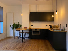 Bonjour! Ce logement lumineux (de +/- 55m2) est composé d'une chambre avec lit d Brussels, Belgium Appartement moderne près du centre de Bruxelles Entire rental unit vacation rental 46375679