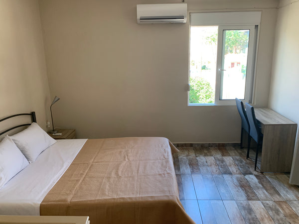 Quiet two-storey corner detached house 50 meters from the sea<br /><br /><b>The   Stefania Studio 50m from sea!! Entire home vacation rental 686691314577678452