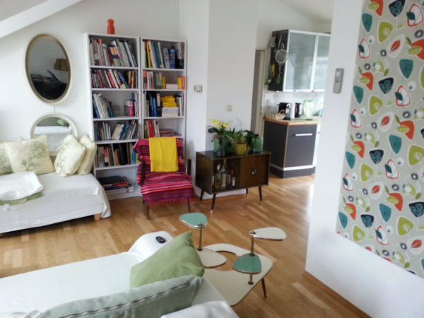 nahe am Zentrum und den Hauptattraktionen, gemütliche ruhige Wohnung mit kleiner Vienna, Austria double bed and 2sofas next to Opera Entire rental unit vacation rental 1278595