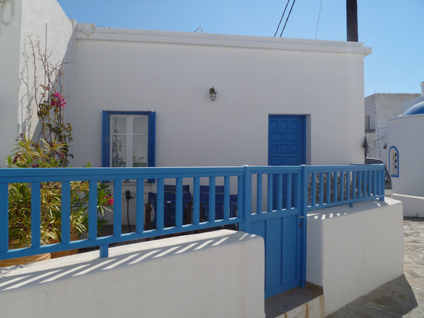 Traditional house at Chorio of Kimolos, specifically at Ypapanti Church (or Theo Thrakomakedones, Greece Traditional House At Chorio, Kimolos Cycladic home vacation rental 19405376