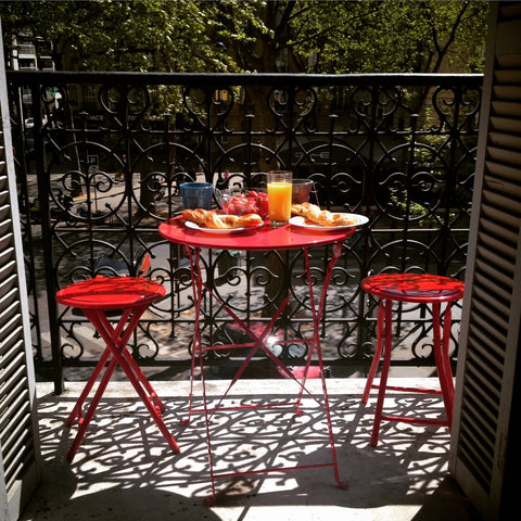 10-minutes walk from the Eiffel Tower <br />2- minutes walk from the subway (Lin France LOVELY FLAT IN THE HEART OF PARIS Entire rental unit vacation rental 6166904