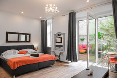 This apartment is ideal for big groups of eight and also for long and short stay  Fullfilling 3 BR Apt. with Pleasing Patio Entire rental unit vacation rental 696867412192353741