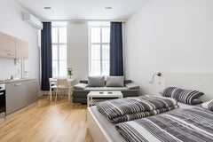 Im Herzen von Wien, 50m vom Naschmarkt in Wien entfernt, bietet dieses neu einge Vienna, Austria Cosy Apartment near Naschmarkt Entire rental unit vacation rental 45357408