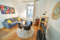Joli 2 pièces situé en plein coeur de Lyon dans le quartier historique du 1er ar Lyon, France Le Petit Capucins-4pers-Place des Terreaux-Opéra Entire rental unit vacation rental 49120136