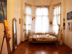 Sunny apartment will inspire you–especially if you like art! <br /><br />The apa Vienna, Austria Art Space - inspiring apartment near city center Private room in rental unit vacation rental 23255124