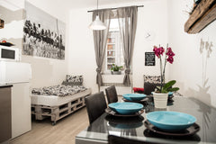 Útulný byt v Holešovicích ,které se nacházejí 10 minut veřejnou dopravou od hist Prague, Czechia Design apartment in Prague Entire rental unit vacation rental 15644692
