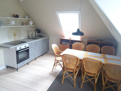 Vores villa er et 2-familiehus med en stor lys 3-værelses lejlighed på 2. sal. E Copenhagen, Denmark Kbh. 3 vær. lejlighed i gammel historisk villa Entire condo vacation rental 43933302
