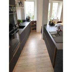 Vores tre-væresles lejlighed i Nordvest har store vinduespartier, der giver et l Denmark Lys lejlighed i Nordvest m. altan Entire condo vacation rental 590677343186487535