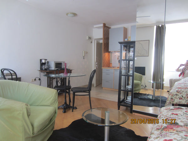 Perfekt in Zentrum<br /><br />Auf Grund von einem neuen Gesetz dürfen die Objekt Warszawa, Poland GS12a Apartment Entire rental unit vacation rental 9356987