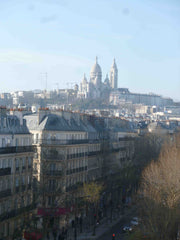 Lovely 1 bedroom flat (40 sq meters), fully equiped, 6th (Eu)/5th (US)floor [lif Paris, France Lovely flat, views on Montmartre & Paris rooftops Entire rental unit vacation rental 2522540