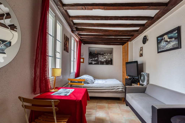 Je serai heureux de vous accueillir dans mon joli appartement situé rue Mouffeta Paris, France EXCEPTIONNEL STUDIO PANTHEON Entire rental unit vacation rental 10697507