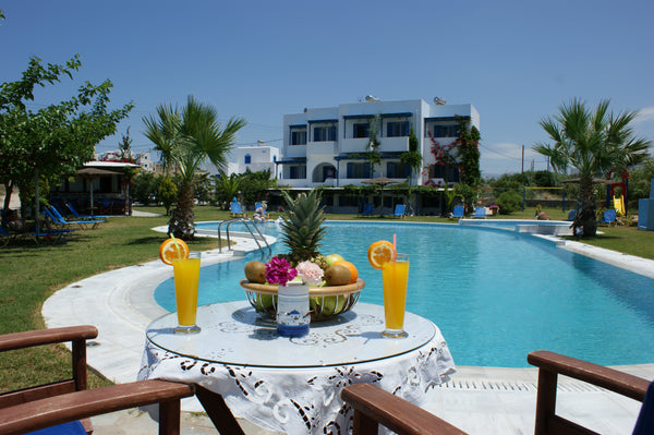 Colosseo Star is situated at a quiet location of Agios Prokopios resort 150 metr Naxos, Greece colosseo star studios 2 pax Room in hotel vacation rental 4146187