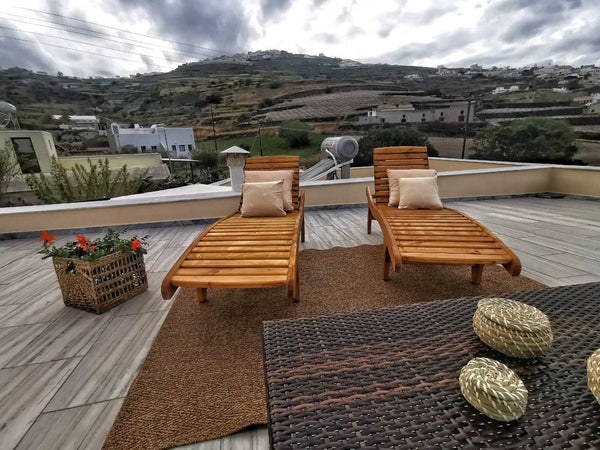 The house reflects the tradition and high aesthetic of the mansions in the villa Thera, Greece Spacious house for 6, view 360° ,in the vineyards. Cycladic home vacation rental 41009070
