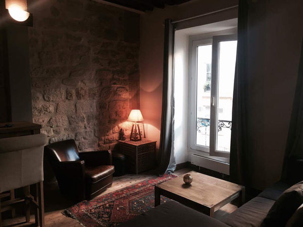 Mon logement est proche de Rue des Martyrs, Le Sacré Coeur, Les Abbesses, La Gar Paris, France Charmant studio au coeur du 9ème - South Pigalle Entire rental unit vacation rental 16370070