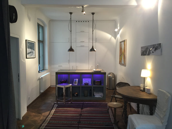 My apartment is located very centrally, 4 minutes walk to the subway and the Str Vienna, Austria Luxury Designer Loft near City Center (110m²) Entire rental unit vacation rental 13229817