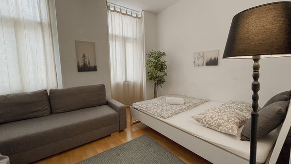 Very bright and comfortable apartment near the metro U6 - Jägerstrasse. Ideal fo Kyiv, Ukraine Shining 2bedrooms Flat near Metro & Old City! Entire rental unit vacation rental 691710466419949908