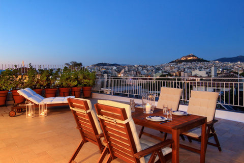 A stylish apartment in the heart of the city just few minutes away from Acropoli Athens, Greece Stylish studio loft with Superb balcony Entire rental unit vacation rental 24463754