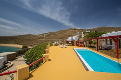 An excellent gateway  villa, situated at one of the most beautiful and panoramic London, United Kingdom VIlla Josefox Cycladic home vacation rental 50651766