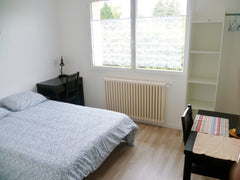 À proximité immédiate de Bordeaux, et à 100 mètres du Tram B, ce logement confor Bordeaux, France Appartement T1 Bordeaux Haut-Lévêque Entire rental unit vacation rental 23560211
