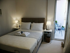 Drosia is a brand new one-bedroom stylish apartment in Perivolia, conveniently l Greece Drosia, 2 mins walk from the beach, no car needed Entire rental unit vacation rental 34887481