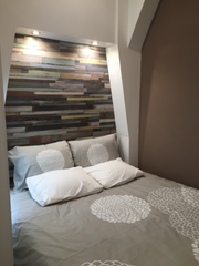 Studio design aux couleurs douces et matériaux nobles procurant une atmosphère d Paris, France ★ Magnifique studio dans haut Marais bail mobilité Entire rental unit vacation rental 2159139