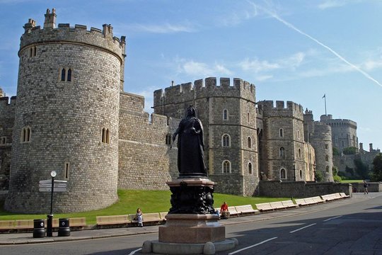 Heathrow Airport Arrival To Dover Via Windsor Castle  Private Tours and Travel Guide Europe London CITY London Destination Tour