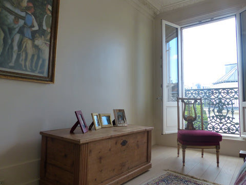 A quelques pas de la place des Vosges dans un quartier animé, en lisière du Mara  Grand angle sur Beaumarchais Entire rental unit vacation rental 18689601