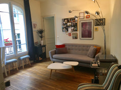 Notre appartement de 2 chambres bien séparées peut accueillir 4 personnes maximu Paris, France Charmant 2 chambres (2 bdms), rue piétonne Entire rental unit vacation rental 21681461