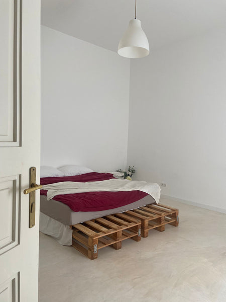 You have your private bedroom and bathroom.<br />The room is large, bright and q Vienna, Austria Zentraler Wiener Altbau - neu renoviert Private room in rental unit vacation rental 691375063445826551