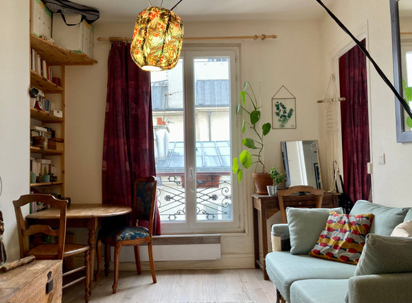 Appartement parisien de 2 pièces, idéal pour les couples. Situé dans le 18ème ar Paris, France Appartement parisien (18ème), vue sur les toits Entire rental unit vacation rental 22859833