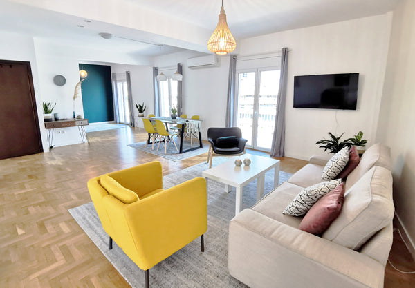 Brand new 130 m2 top floor apartment (with elevator) in the heart of Athens with Berlin, Berlin, Germany New large 130 m2 Penthouse with big Terrace & View Entire rental unit vacation rental 45618827