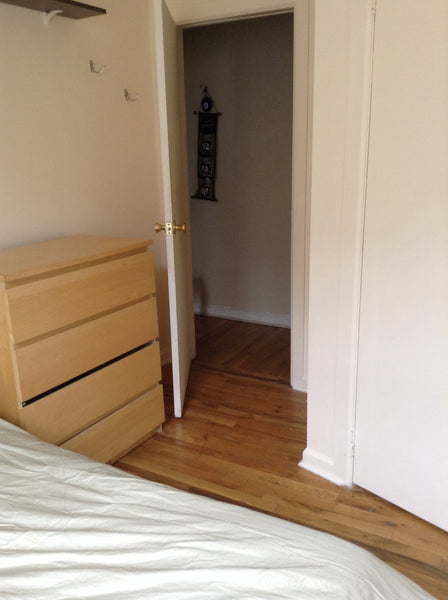 Private room available August 10th through 31st. 3 minute walk from 137th/City C New York, NY Rental unit in New York · ★5.0 · 2 bedrooms · 1 bed · 1 shared bath Private room in rental unit vacation rental 5743959