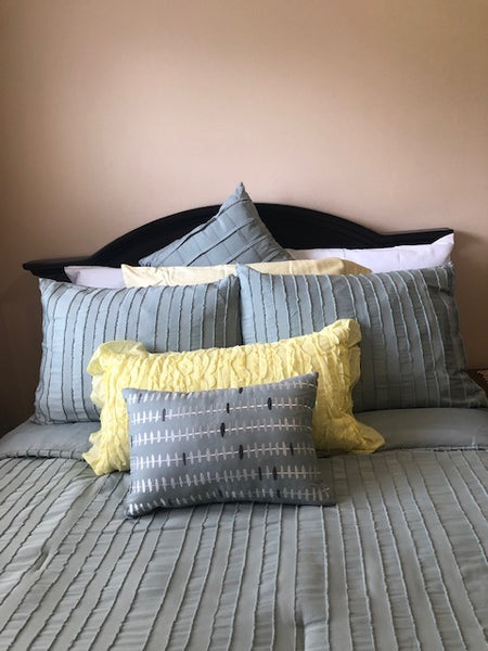 This neighborhood is near shopping malls, banks, groceries and<br />public trans  Rental unit in Brooklyn · 1 bedroom · 1 bed · 1 shared bath Private room in rental unit vacation rental 654544771425247916