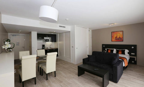 A family business since 1970<br />Delight in the quality of the services in our  Blanquefort, France Apartment T1, Les Criquets Room in boutique hotel vacation rental 43041856