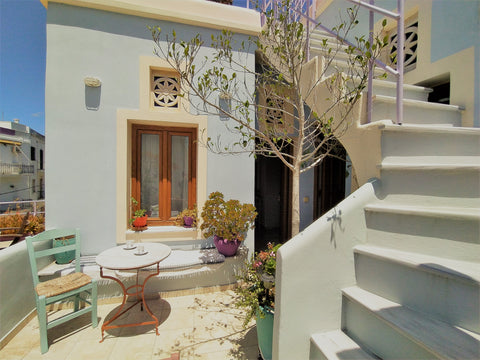 Beautiful and fully equipped rooms in the heart of Tinos!<br /><br />Pallada Roo  Pallada Rooms in the heart of Tinos | 2 Guests Entire serviced apartment vacation rental 43652966
