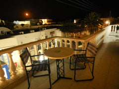 Type:Coastal Economy Room-40m to the beach&maid services<br />Floor:1st<br />Bed Greece Evelina Pension Economy Room seaside black beach Private room in guesthouse vacation rental 30531555