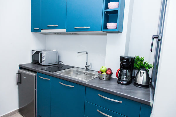 Brand new studio ideal for 2 with all the essentials(NETFLIX available)<br /><br GR A Spacious Brand New Studio Ideal for 2 A Entire rental unit vacation rental 45295856