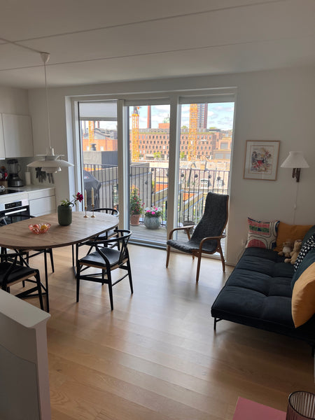 Lejligheden ligger centralt i København - i Carlsbergbyen/Vesterbro. <br /><br / Copenhagen, Denmark Lejlighed centralt i København med to altaner Entire condo vacation rental 642006552546385953