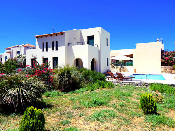 Enjoy a large two-story house with three air conditioned bedrooms, three bathroo Chania, Greece Eleanna Villas. Villa Anna Entire villa vacation rental 12487229