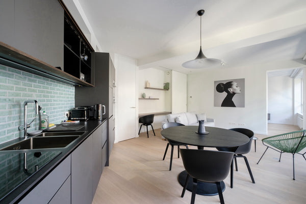 This very beautiful luxury apartment with balcony on the inner courtyard is idea Brussels, Belgium Superb 1 bedroom apartment with balcony in Ixelles Entire rental unit vacation rental 629048724687620936