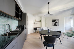 This very beautiful luxury apartment with balcony on the inner courtyard is idea Brussels, Belgium Superb 1 bedroom apartment with balcony in Ixelles Entire rental unit vacation rental 629048724687620936